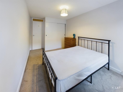 3 bedroom duplex for rent in Saunders Street, Stockbridge, Edinburgh, EH3