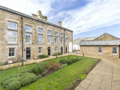 3 bedroom terraced house for sale in High Royds Court, Menston, Ilkley, West Yorkshire, LS29