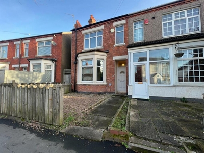 4 bedroom end of terrace house for rent in Brays Lane, Stoke, Coventry, CV2 4DT, CV2