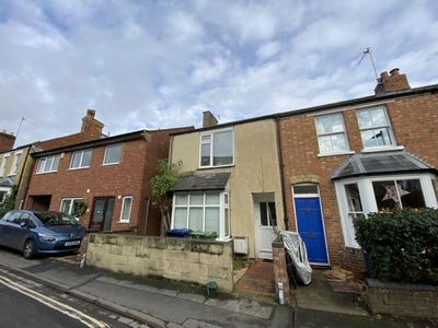 4 bedroom terraced house for rent in Gordon Street, Oxford, Oxfordshire, OX1