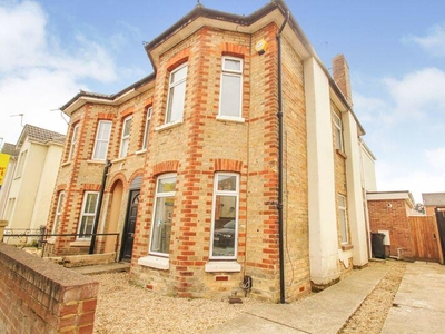 5 bedroom semi-detached house for rent in Charminster, Bournemouth , BH8