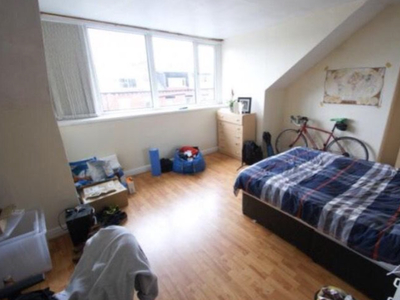 7 bedroom house for rent in Brudenell Mount, Leeds, West Yorkshire, LS6
