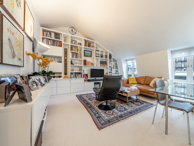 Blenheim Terrace, St John's Wood, London, NW8 2 bedroom flat/apartment in St John's Wood