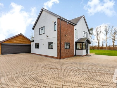 Detached house for sale in Horseman Side, Brentwood, Essex CM14