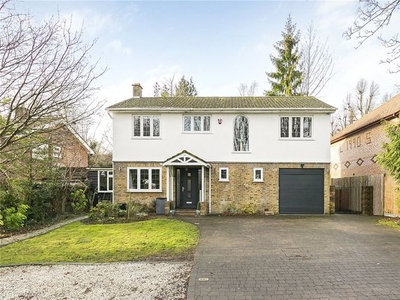 Detached house to rent in New Road, Digswell Welwyn, Hertfordshire AL6