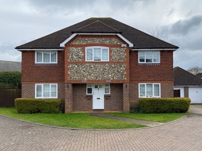 Detached house to rent in Richardson Crescent, Cheshunt, Waltham Cross EN7