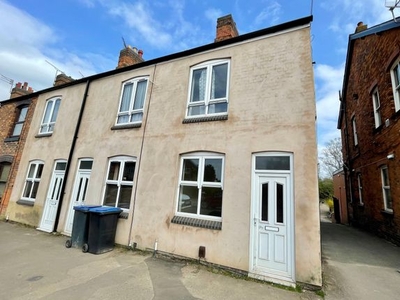 End terrace house to rent in Ashby Road, Hinckley LE10