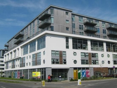 Flat to rent in Paramount Building, Swindon SN1