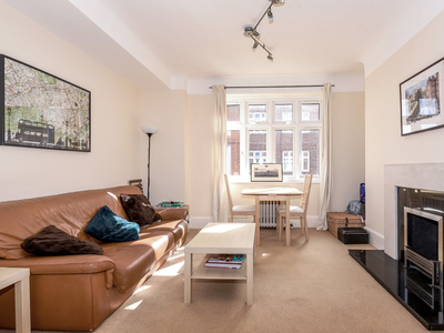 Grove Hall Court, Hall Road, St John's Wood, London, NW8 2 bedroom flat/apartment in Hall Road