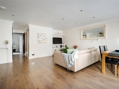 2 bedroom property for sale in Cartwright Street, LONDON, E1