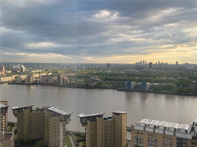 2 bedroom property for sale in Marsh Wall, LONDON, E14