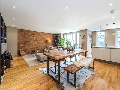 2 bedroom property for sale in Millharbour, London, E14