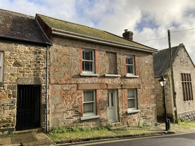 3 Bedroom House Helston Cornwall