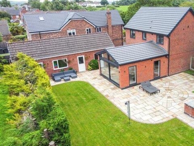 4 Bedroom House Bury Greater Manchester