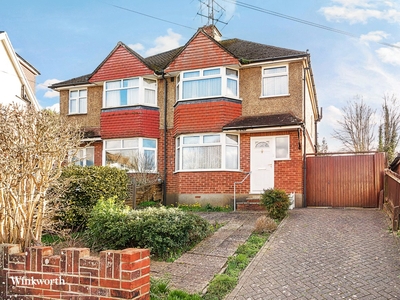 Bramblys Drive, Basingstoke, Hampshire, RG21 3 bedroom house in Basingstoke