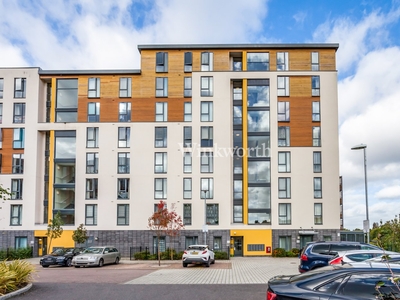 Frost Court, 1 Salk Close, London, NW9 2 bedroom flat/apartment in 1 Salk Close