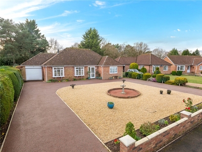 Tower Drive, Woodhall Spa, Lincolnshire, LN10 3 bedroom bungalow in Woodhall Spa