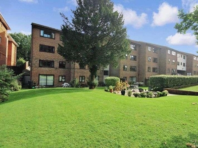 1 bed flat for sale in Knowle Lodge,
CR3, Caterham