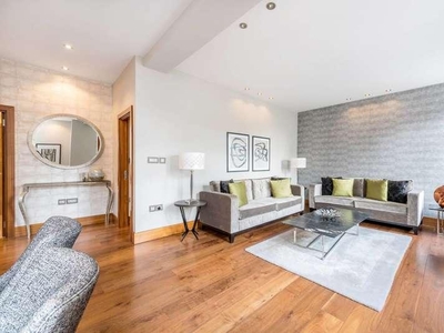 2 bed flat for sale in Park Street,
W1K, London