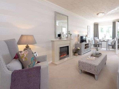flat for sale in Langton Lodge,
TW18, Staines UPON Thames