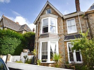 1 Bedroom Apartment For Sale In Penzance