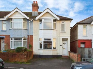 2 Bedroom Terraced Bungalow For Sale In Southampton