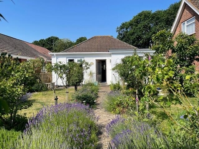 3 Bedroom Detached Bungalow For Sale In Southampton, Hampshire