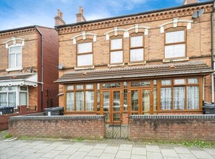 3 Bedroom End Of Terrace House For Sale In Birmingham