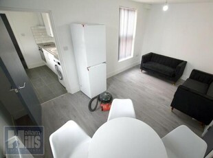 3 Bedroom Flat For Rent In Sheffield