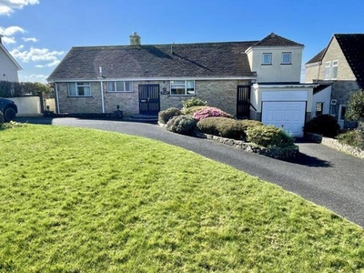 4 Bedroom Bungalow For Sale In Carlyon Bay