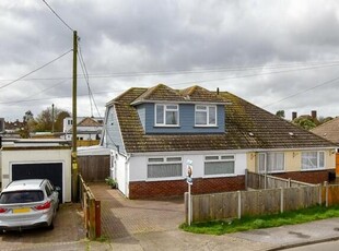 4 Bedroom Chalet For Sale In Swalecliffe, Whitstable