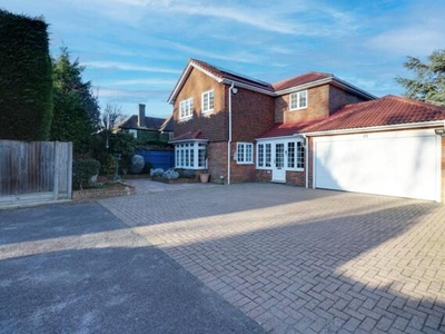 4 Bedroom Detached House For Sale In High Wycombe