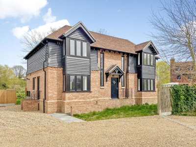 4 Bedroom Detached House For Sale In Wingham