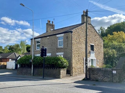 4 Bedroom Link Detached House For Sale In Disley