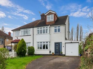 4 Bedroom Semi-detached House For Sale In Kings Langley, Herts