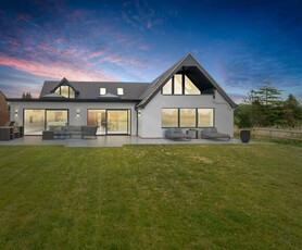 5 Bedroom Detached House For Sale In Sytchampton