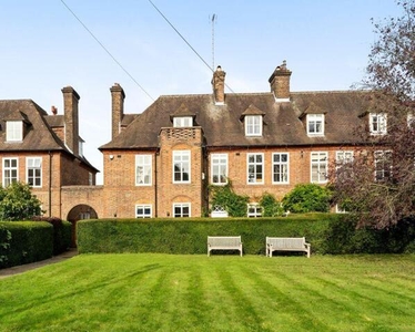 5 Bedroom Semi-detached House For Sale In Hampstead Garden Suburb