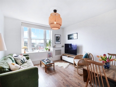 Denyer House, Highgate Road, London, NW5 3 bedroom flat/apartment in London