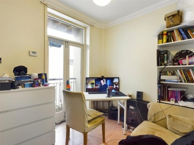 1 Bedroom Apartment For Rent In Brighton, East Sussex