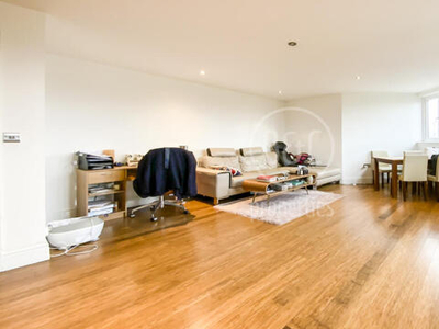1 Bedroom Apartment For Rent In Bush Road, London