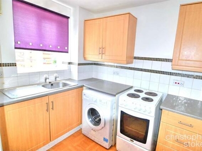 1 Bedroom Apartment For Rent In Enfield, Greater London