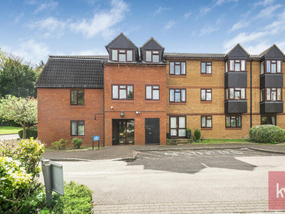1 Bedroom Apartment For Sale In Shoppenhangers Road, Maidenhead