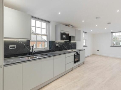 1 Bedroom Flat For Rent In 1a Alberon Gardens, London