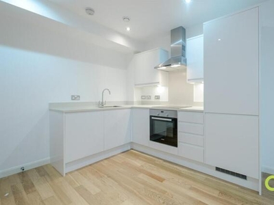 1 Bedroom Flat For Rent In Lansdowne Road, East Croydon