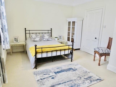 1 Bedroom Flat For Rent In Mannamead Road