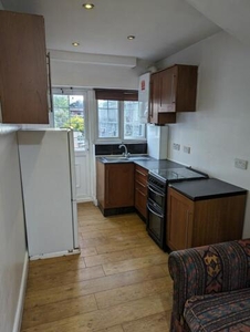 1 Bedroom Flat For Rent In Staines-upon-thames