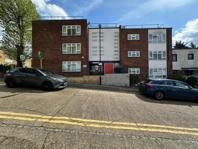 1 Bedroom Flat For Sale In Walthamstow