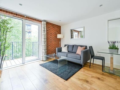 1 Bedroom Flat For Sale In Woolwich Riverside, London