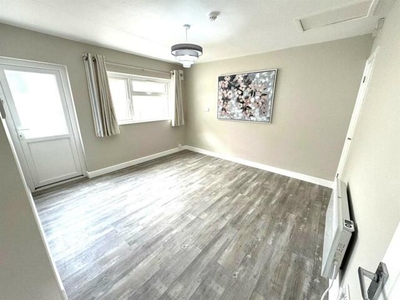1 Bedroom Ground Floor Flat For Rent In Wolverhampton