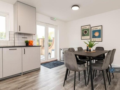 1 Bedroom House Share For Rent In Grange Park, Northampton